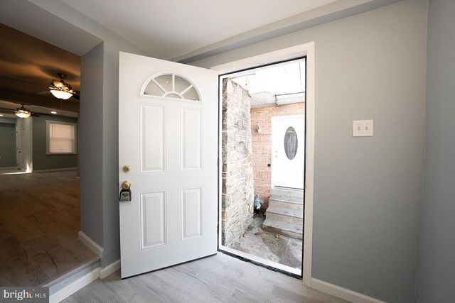 7218 RADBOURNE RD, Upper Darby, PA 19082