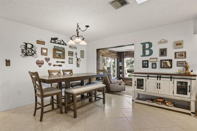 1080 FOREST DRIVE, Tavares, FL 32778