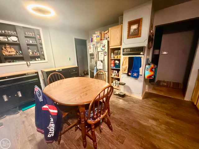 32264 Parker Circle, Warren, MI 48088