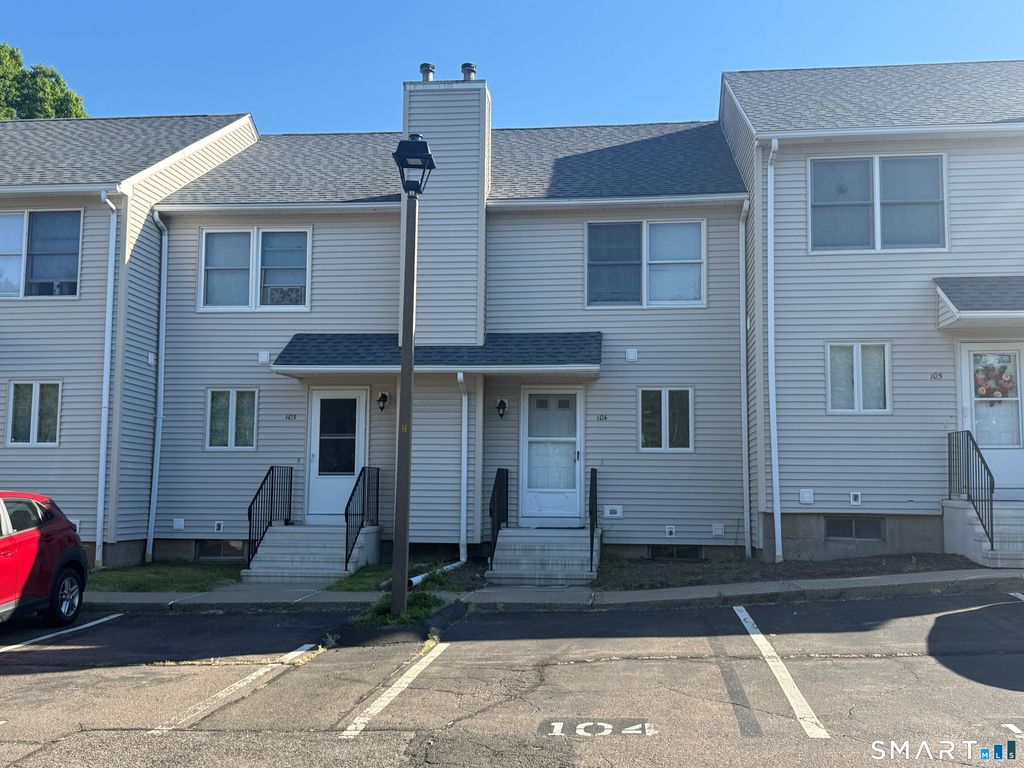8-10 Broad Street 104, Meriden, CT 06450