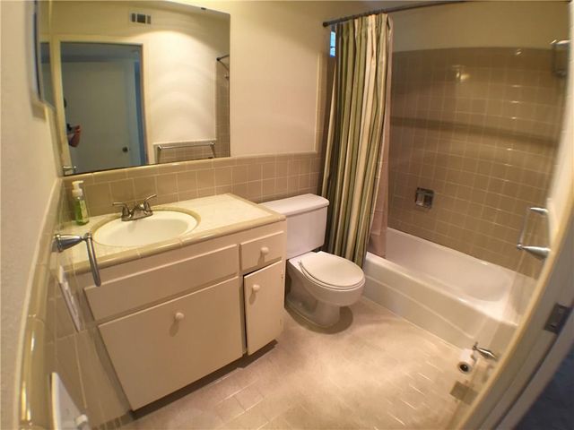 2703 Swisher ST 206A, Austin, TX 78705