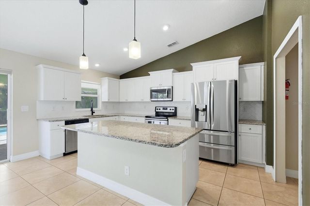 150 GREEN PINE PARK, Rotonda West, FL 33947