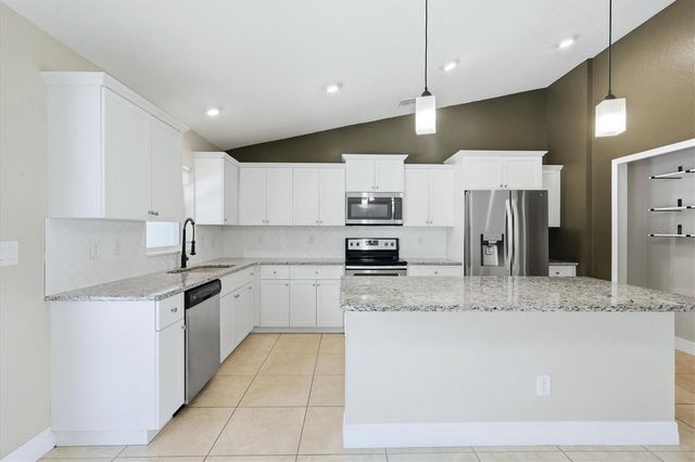 150 GREEN PINE PARK, Rotonda West, FL 33947