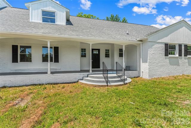 2705 Robinson Road, Newton, NC 28658