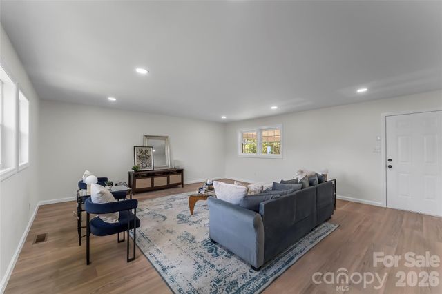 2705 Robinson Road, Newton, NC 28658