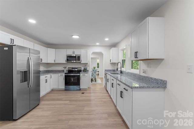 2705 Robinson Road, Newton, NC 28658