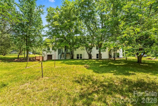 2705 Robinson Road, Newton, NC 28658
