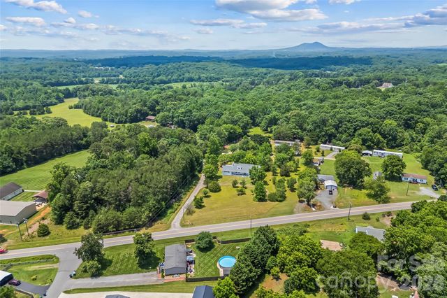 2705 Robinson Road, Newton, NC 28658