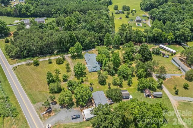 2705 Robinson Road, Newton, NC 28658