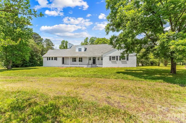 2705 Robinson Road, Newton, NC 28658