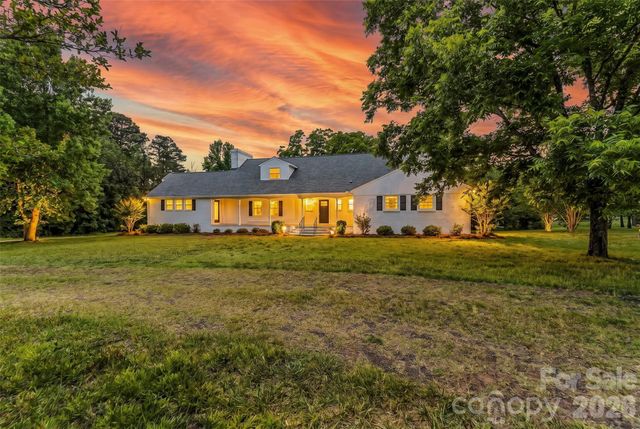 2705 Robinson Road, Newton, NC 28658