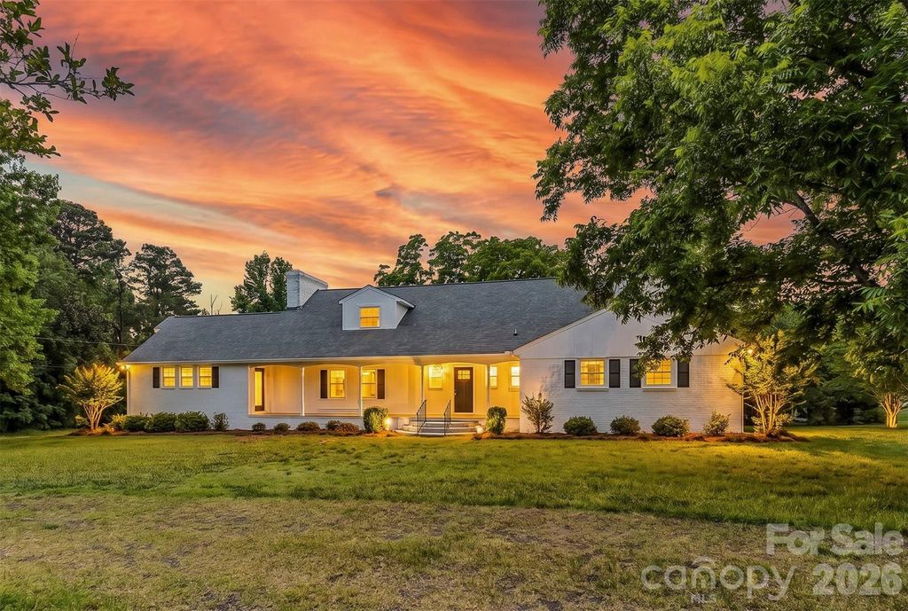 2705 Robinson Road, Newton, NC 28658