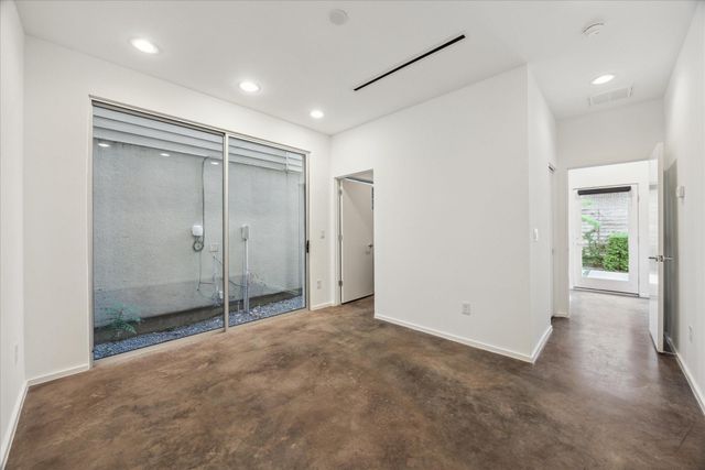1728 Michigan Street A, Houston, TX 77006