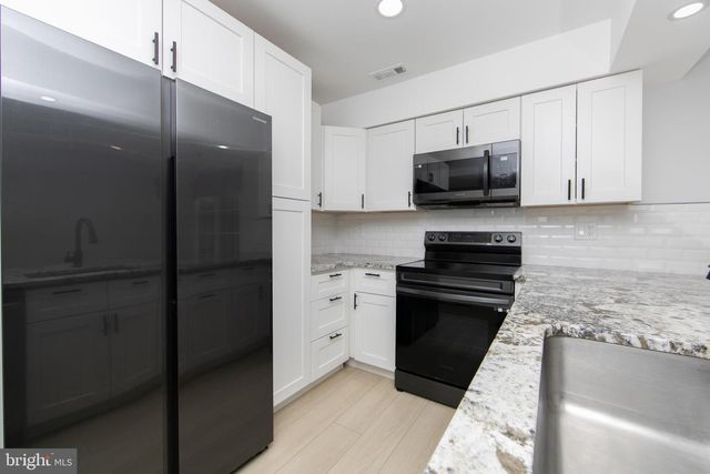 37 JAMES RUN, Cherry Hill, NJ 08002