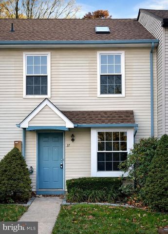 37 JAMES RUN, Cherry Hill, NJ 08002