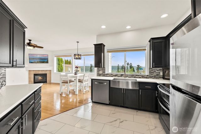 17023 139th Avenue E, Puyallup, WA 98374