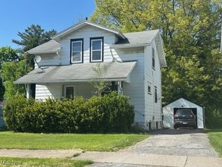 632 Samuel Avenue, Youngstown, OH 44502