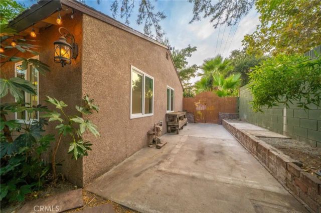 102 S Burnaby Drive, Glendora, CA 91741