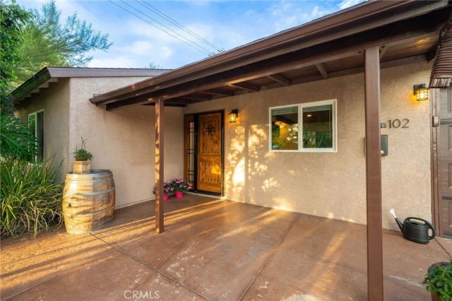 102 S Burnaby Drive, Glendora, CA 91741