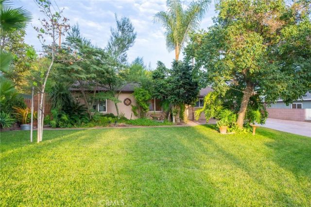 102 S Burnaby Drive, Glendora, CA 91741