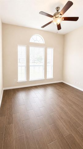 17523 Port O Call Street, Crosby, TX 77532