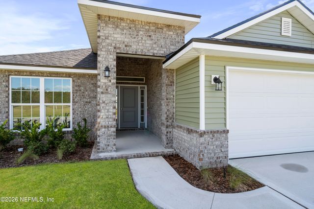 8369 HELMSLEY Boulevard, Jacksonville, FL 32219