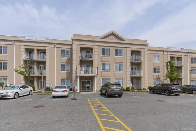 54 School Street 126, Westbury, NY 11590