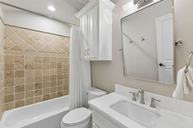 6151 Palo Pinto Avenue, Dallas, TX 75214