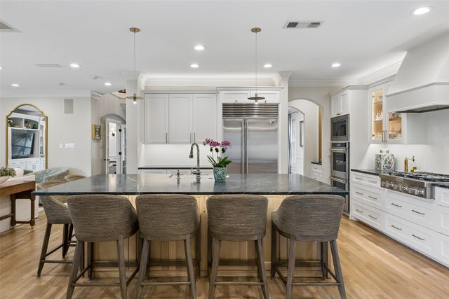 6151 Palo Pinto Avenue, Dallas, TX 75214