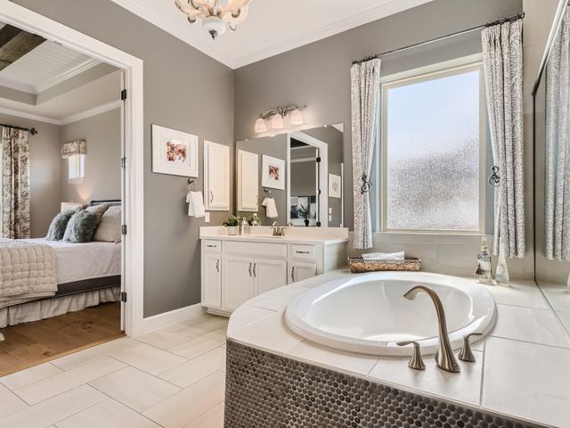 240 Townes CT, Dripping Springs, TX 78620