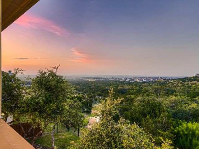 240 Townes CT, Dripping Springs, TX 78620