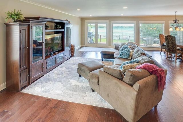 16926 Grays Bay Boulevard, Minnetonka, MN 55391