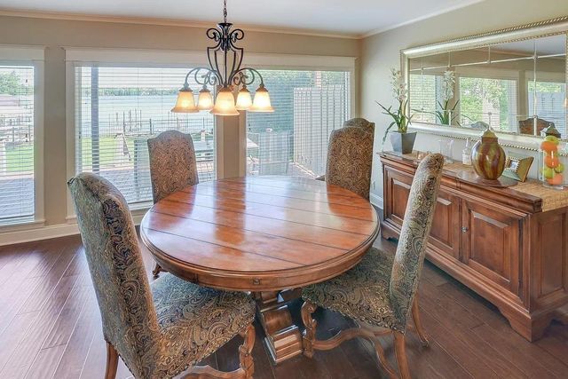 16926 Grays Bay Boulevard, Minnetonka, MN 55391