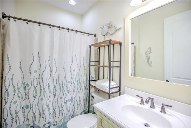 227 Sombrero Beach Rd # 1, Marathon, FL 33050