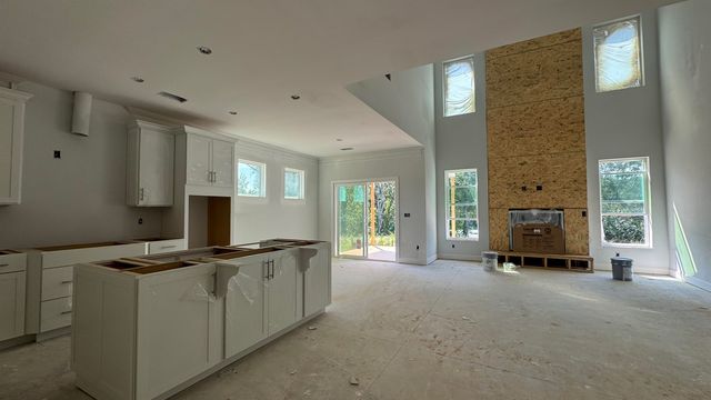 1121 Stable Way, Landrum, SC 29356
