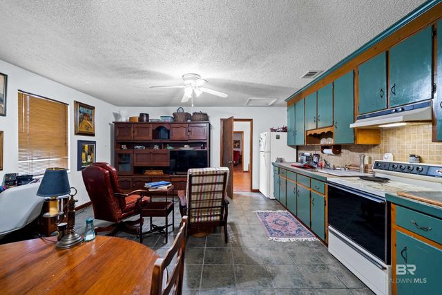 19801 County Road 9, Silverhill, AL 36576