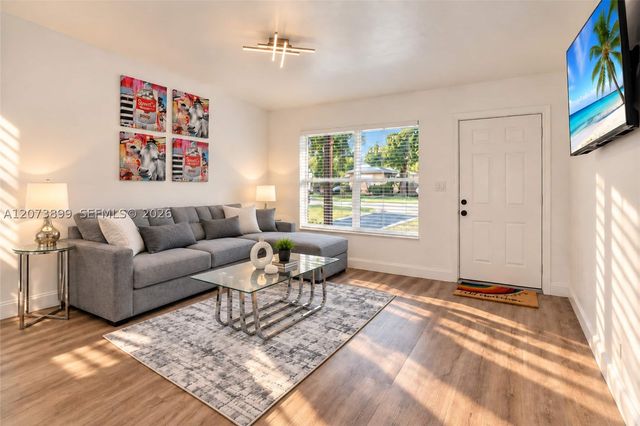 510 N 24th Ave, Hollywood, FL 33020