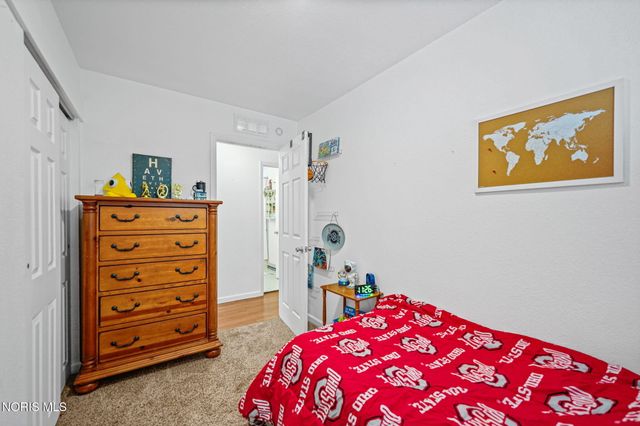 3201 E Lincolnshire Boulevard, Toledo, OH 43606