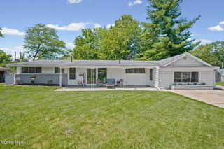 3201 E Lincolnshire Boulevard, Toledo, OH 43606