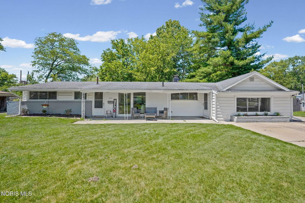 3201 E Lincolnshire Boulevard, Toledo, OH 43606