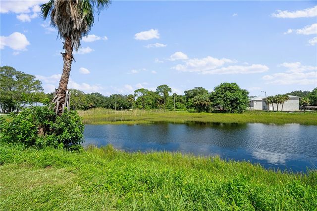 4117 18th Place, Vero Beach, FL 32960