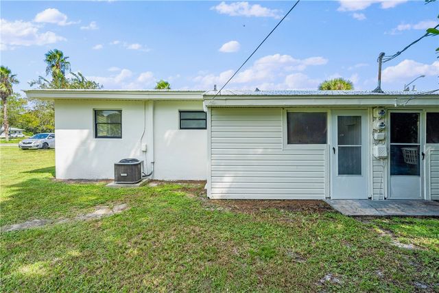 4117 18th Place, Vero Beach, FL 32960