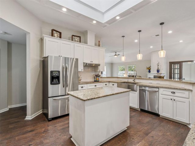 1832 Sunnybrook DR, New Braunfels, TX 78130