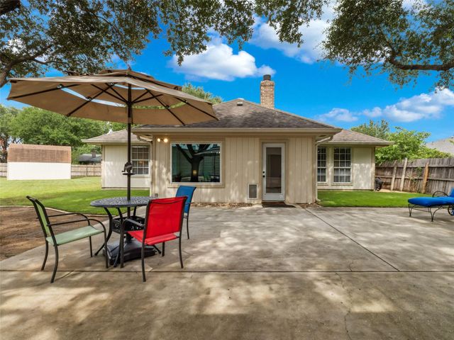 1832 Sunnybrook DR, New Braunfels, TX 78130