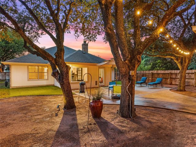 1832 Sunnybrook DR, New Braunfels, TX 78130
