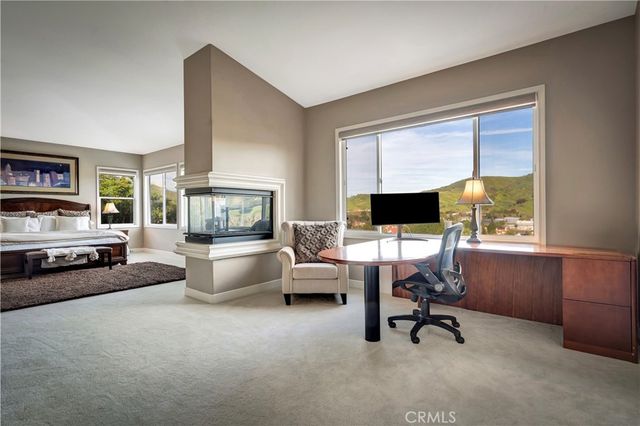 3980 Leighton Point Rd., Calabasas, CA 91301