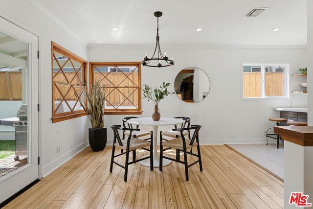 22140 Ybarra Road, Woodland Hills, CA 91364