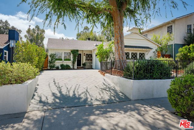 22140 Ybarra Road, Woodland Hills, CA 91364