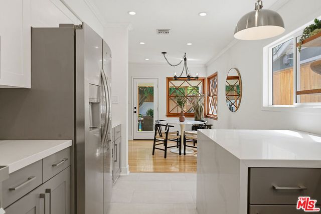 22140 Ybarra Road, Woodland Hills, CA 91364