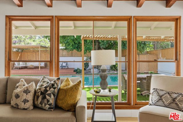 22140 Ybarra Road, Woodland Hills, CA 91364